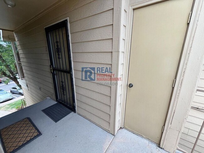 Building Photo - 4876 E Kentucky-C