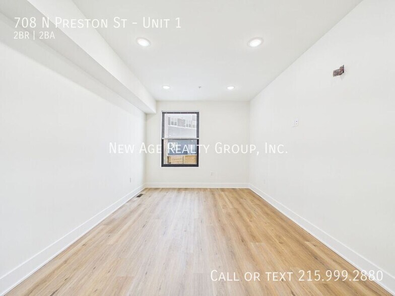 Building Photo - 708 N Preston St