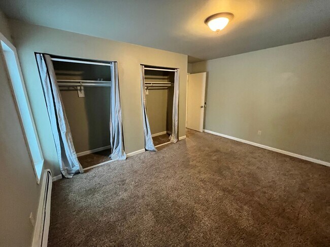 Building Photo - 29 Glacier Ave