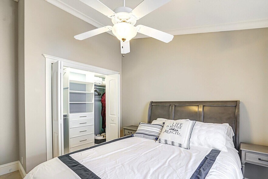 Building Photo - 2208 Soundings Ct