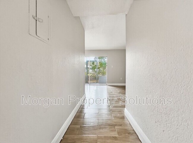 Building Photo - 4721 S Texas Ave