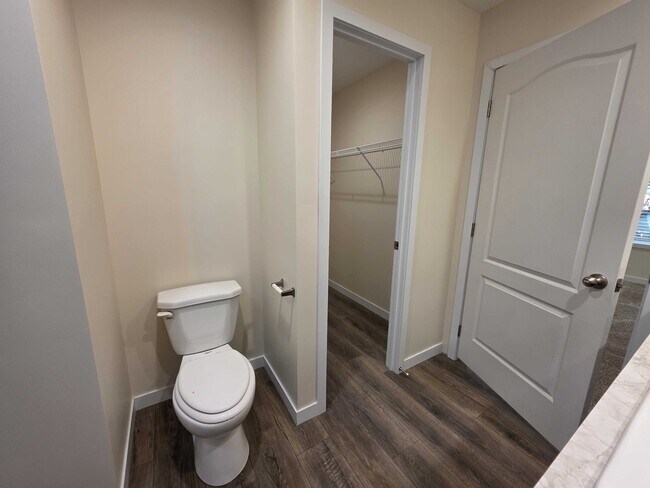 Building Photo - 3678 Hawthorne St