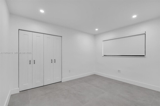 Building Photo - 1293 SW 22nd Ave