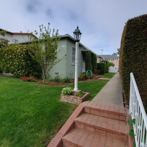 847 Twelfth Street - 847 12th St