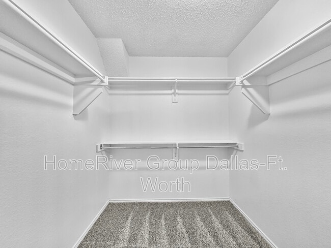 Building Photo - 117 Quail Run Dr