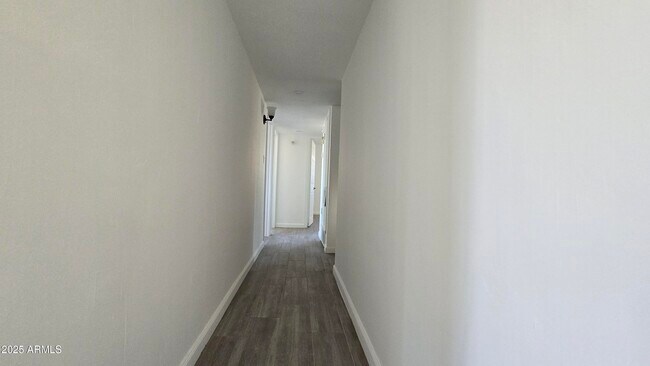 Building Photo - 5827 N 22nd Dr