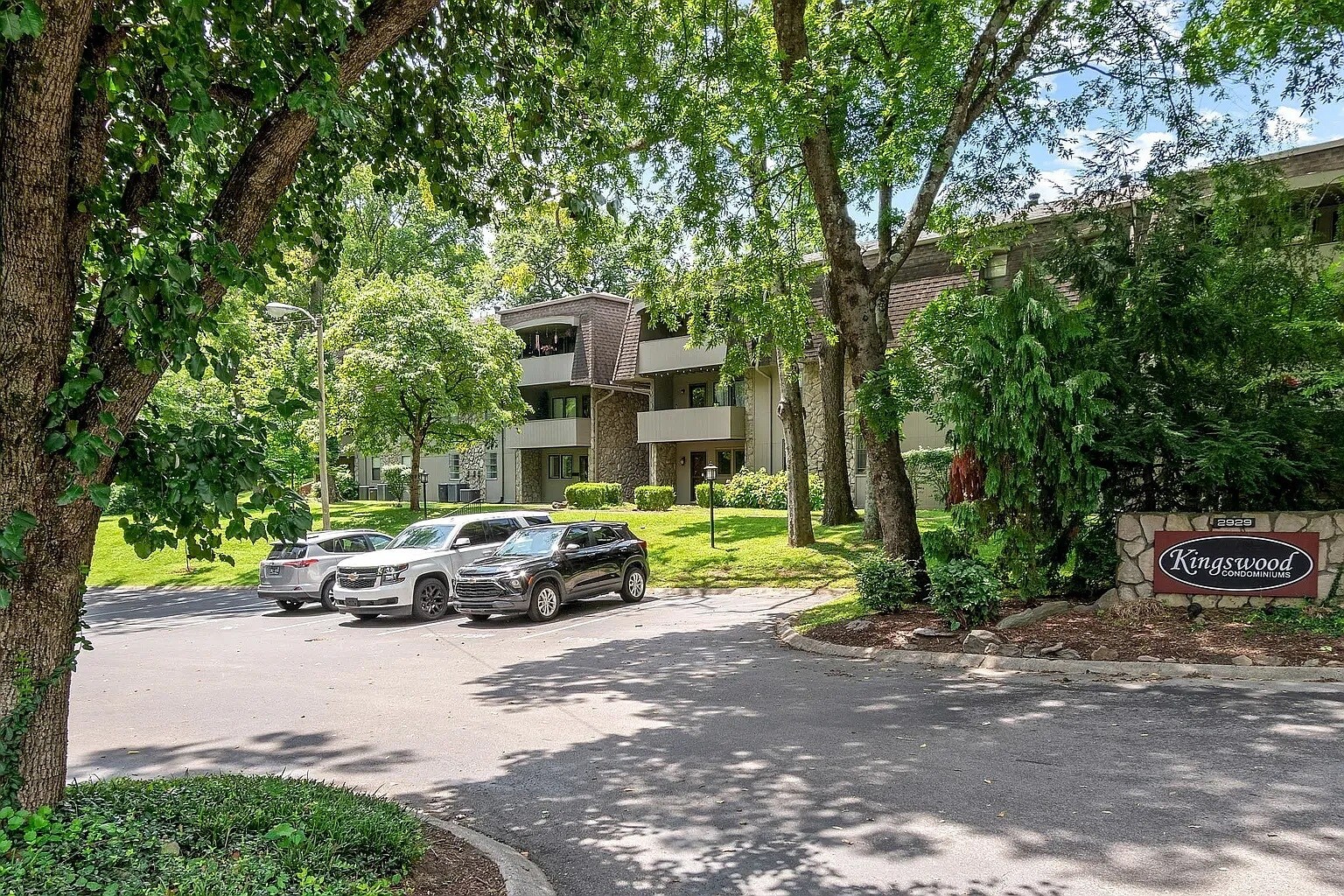 Building Photo - 2929 Selena Dr