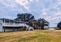 Building Photo - 2 Bedroom 1 Bath Home in Howells Point, Sunset Harbor, Bolivia, N C