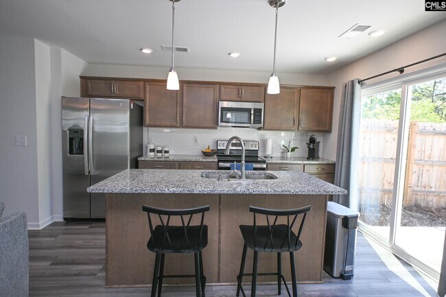 Building Photo - 552 Kingfisher Ct