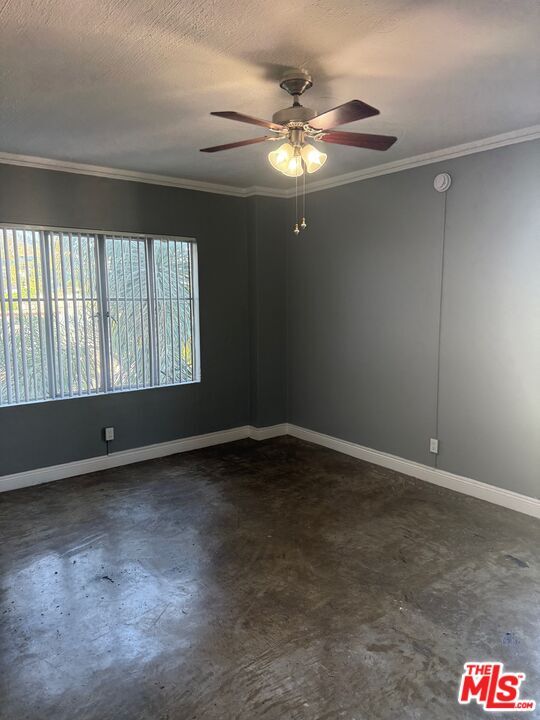 Building Photo - 5217 Hollywood Blvd