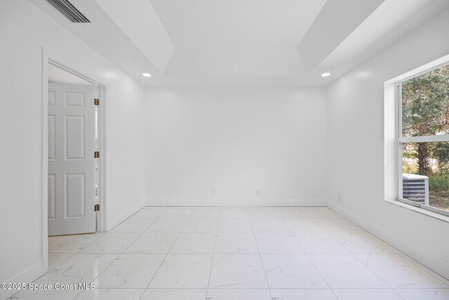 Building Photo - 339 Wilton Ave SW