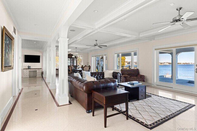 Building Photo - 17 Ludlow Ln