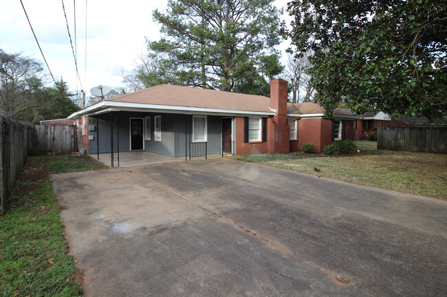 Building Photo - 3739 Honeysuckle Ct