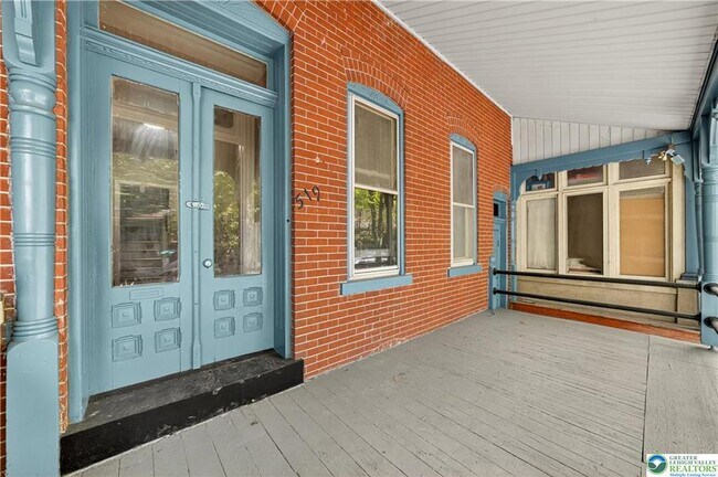 Building Photo - 519 N 6th St