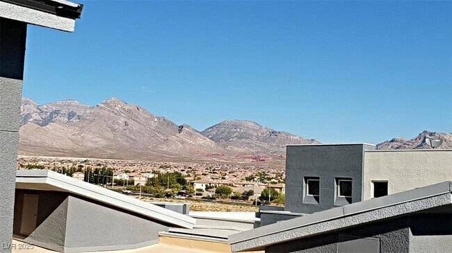Building Photo - 11302 Kraft Mountain Ave