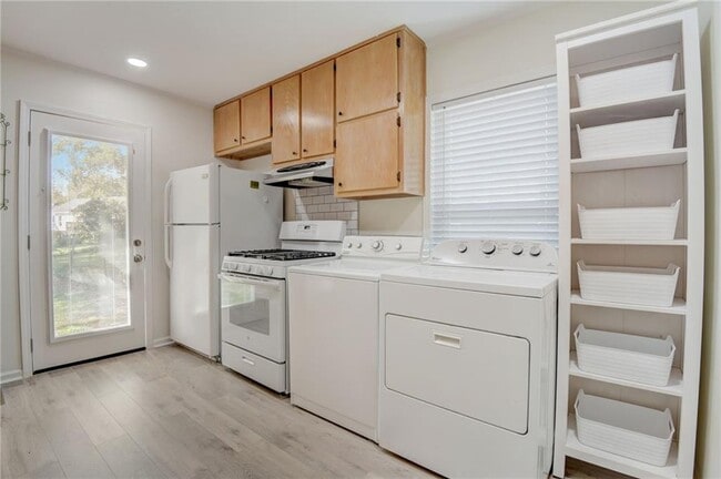 Building Photo - 711 Campbell Cir
