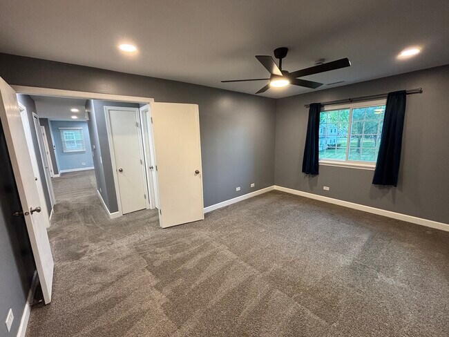 Building Photo - 2114 Southwind Cir