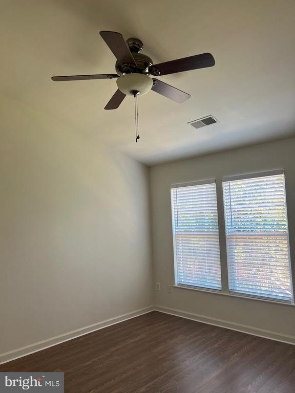 Building Photo - 14288 Glade Spring Dr