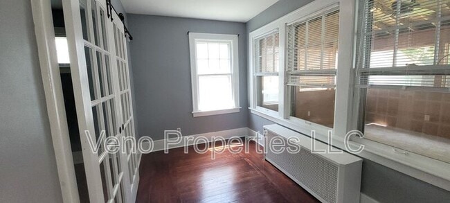 Building Photo - 745 Central Pkwy