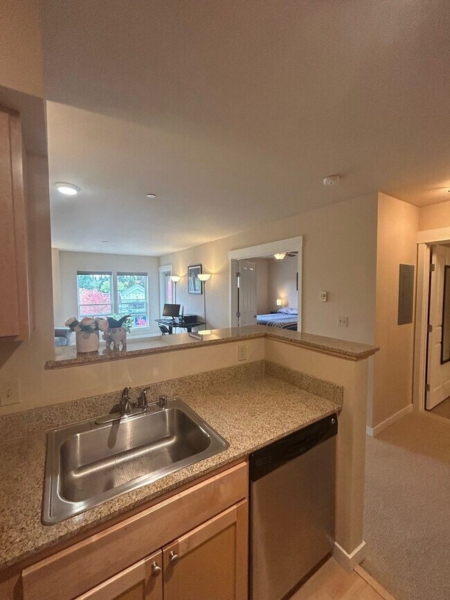 Building Photo - Island Crossings on Bainbridge Island