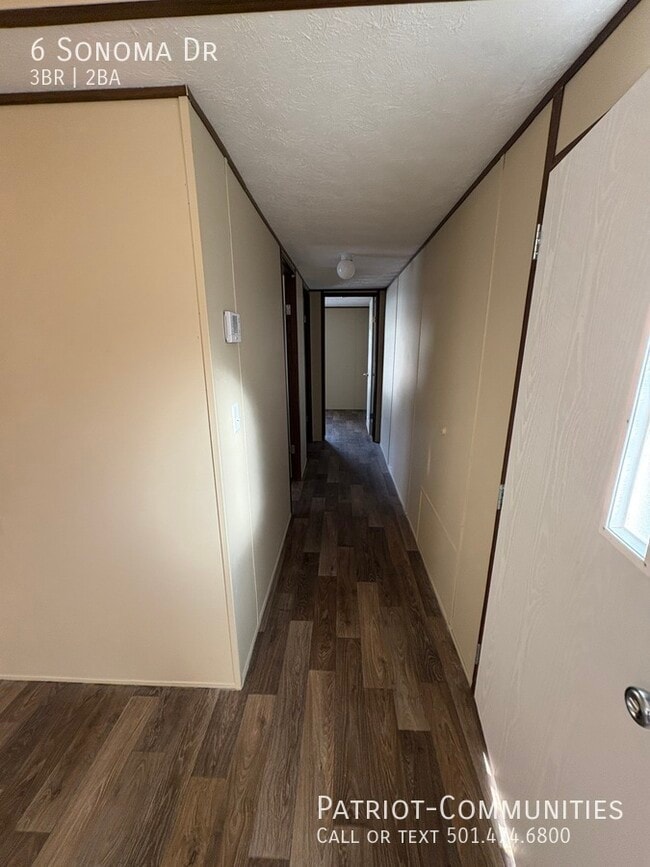 Building Photo - 6 Sonoma Dr