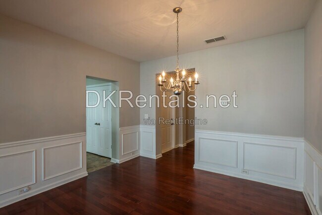 Building Photo - 2555 Flat Shoals Rd
