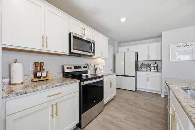 Building Photo - 1160 Fowler Dr