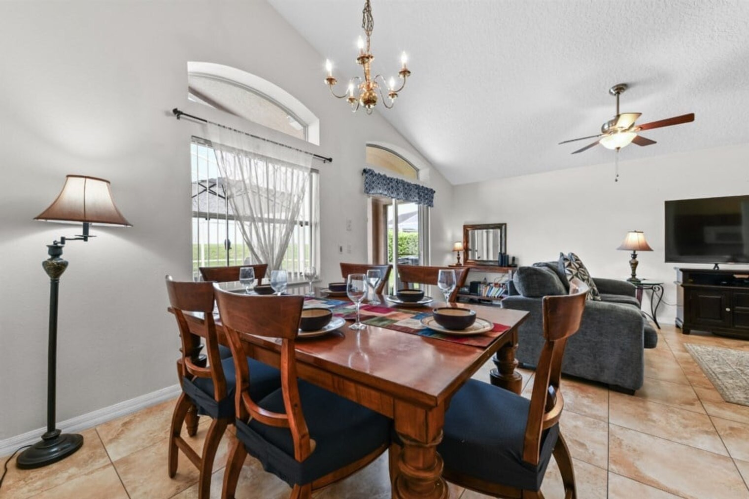 Building Photo - 447 High Point Dr