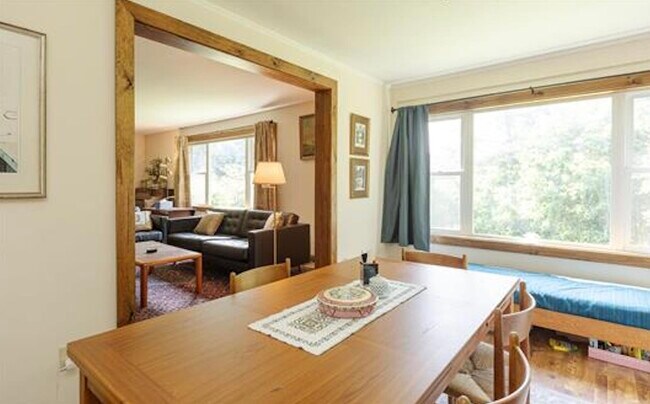 Building Photo - 51 Prospect Hill Rd