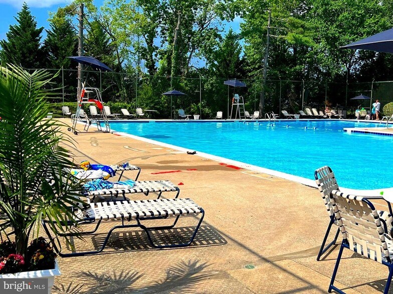 Building Photo - 3949 El Soneta Pl