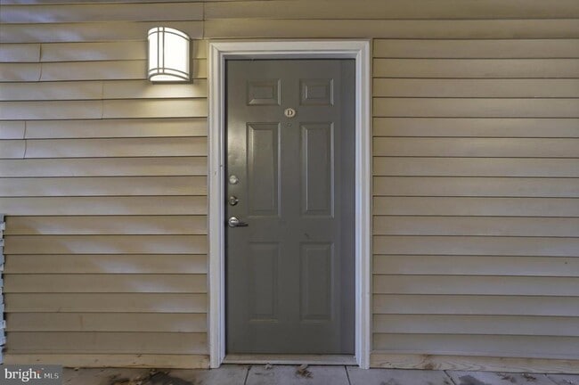 Building Photo - 13331 Connor Dr