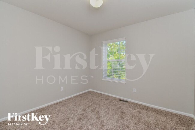 Building Photo - 8739 Langford Dr