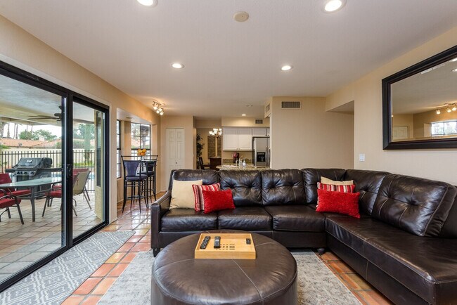 Building Photo - 16025 N 58th Pl