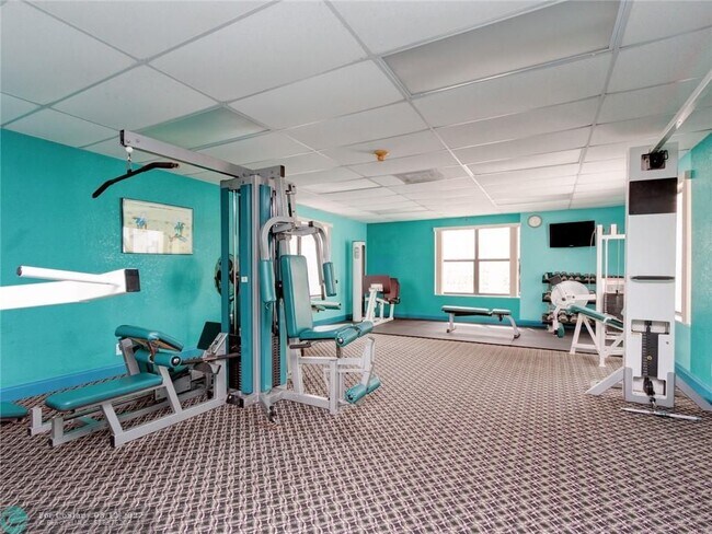 Building Photo - 1000 S Ocean Blvd