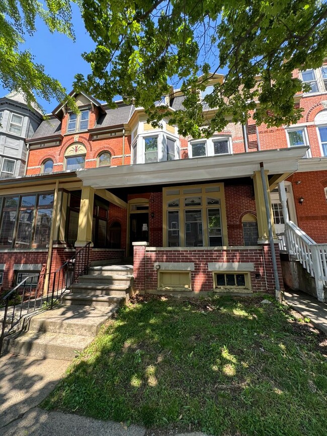 Primary Photo - 41 North 11th Street