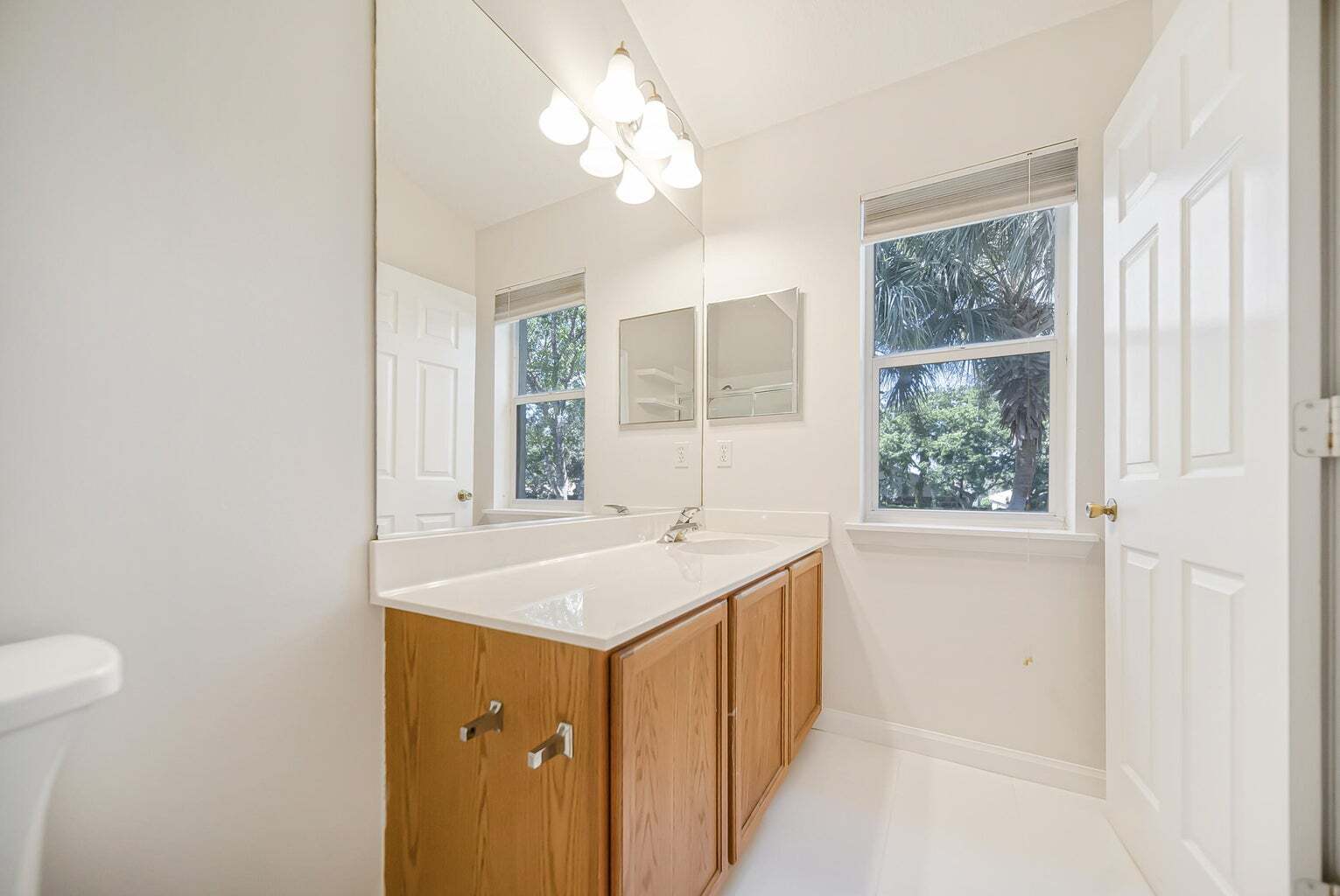 Building Photo - 9755 Porta Leona Ln