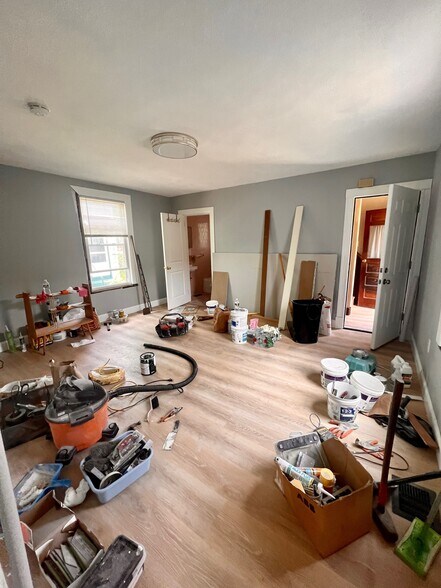 Building Photo - 51 Beacon St