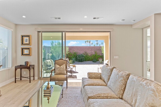 Building Photo - 51475 Whiptail Dr