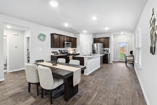 Building Photo - 348 Globe Mallow Cir
