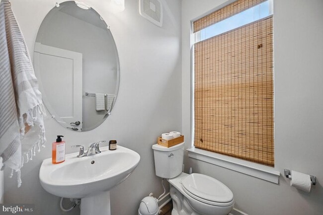 Building Photo - 44623 Wolfhound Sq