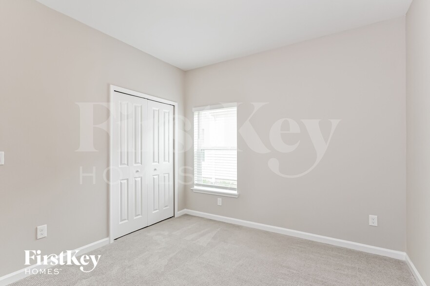Building Photo - 117 Nighthawk Ln