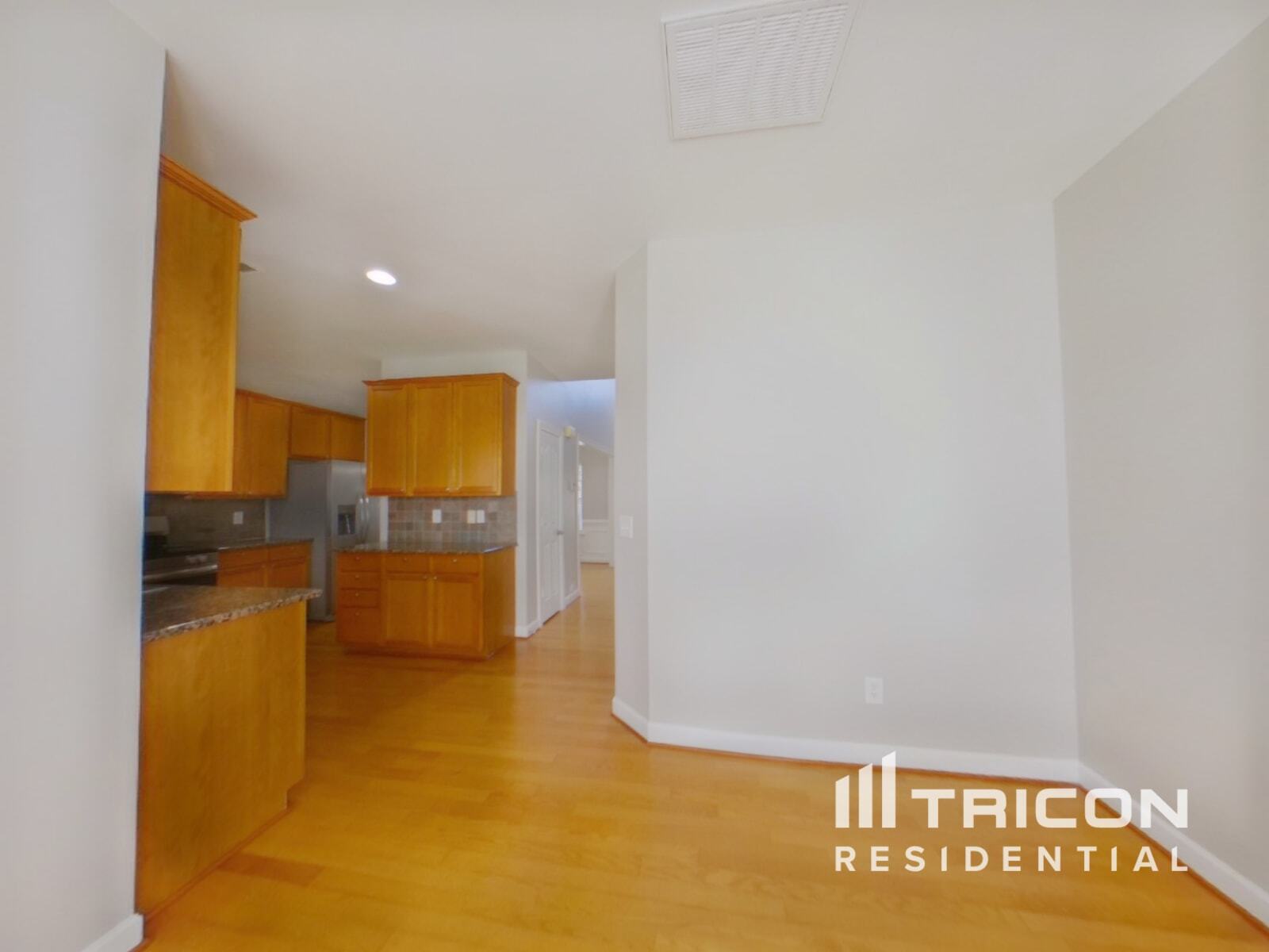 Building Photo - 2625 Sierra Chase Dr