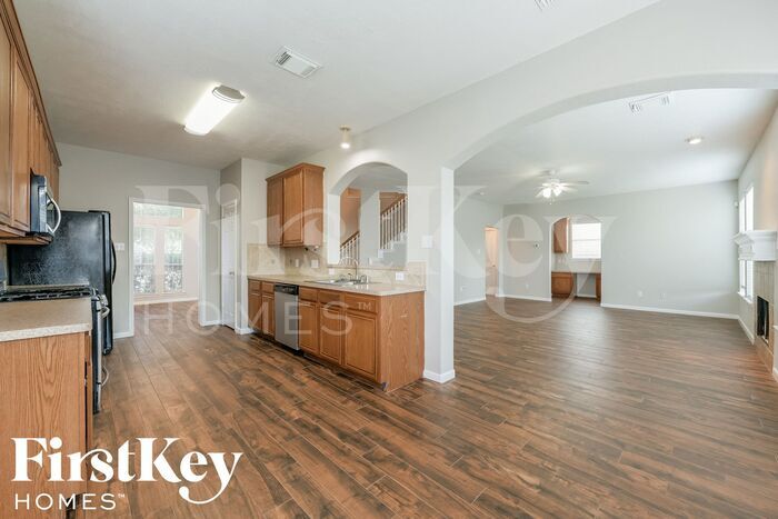 Building Photo - 12106 Piney Way Ct