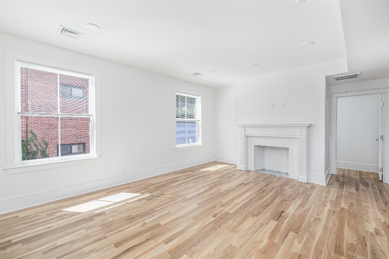 Building Photo - 293 Governor St