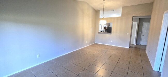 Building Photo - 136 Pine Island Cir