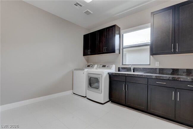 Building Photo - 86 Pristine Glen St