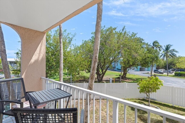 Building Photo - Fully Furnished 2BR/2BA at Las Salinas with Pool, Gym & Parking for Two
