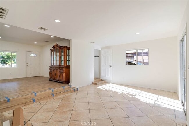 Building Photo - 13716 Judd St