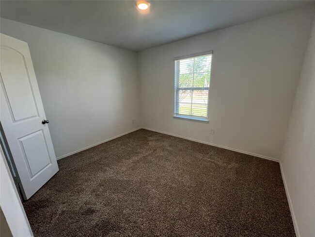 Building Photo - 21354 Owl Rd