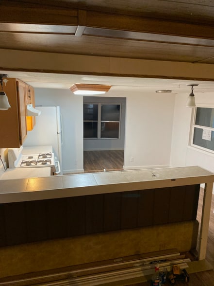 Building Photo - 10 9th Ave